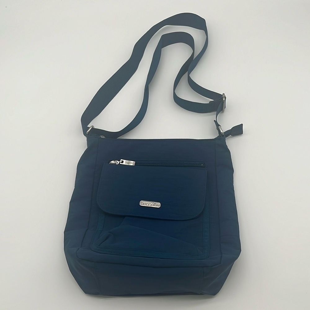 Baggallini Blue Medium Flap Crossbody Travel Bag BLEMISH